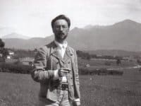 kandinsky-4